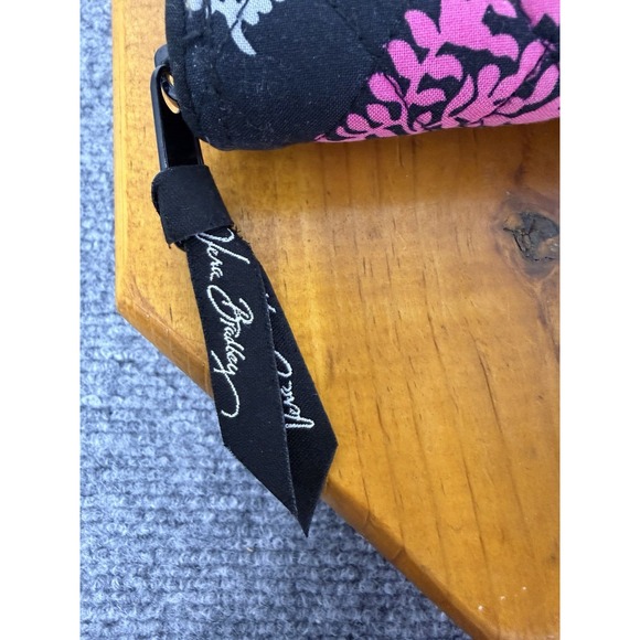 Vera Bradley Turnlock Wallet Black Pink Damask Floral‎ Print Retired - Picture 2 of 8